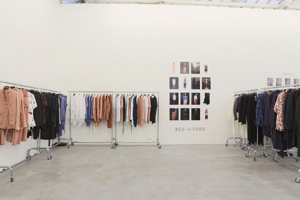 BED j.w. FORD 2018 S/S Show room