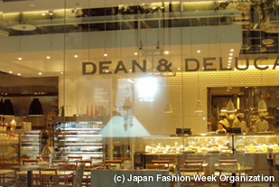 DEAN & DELUCA