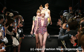 JFW 2010SS Happy Together meets house nation　画像