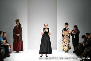 dirndl meets kimono austriafashionshowjapan