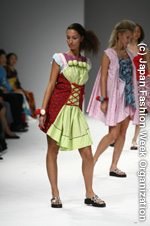 dirndl meets kimono austriafashionshowjapan