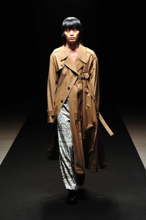 MIKAGE SHIN | Rakuten Fashion Week TOKYO