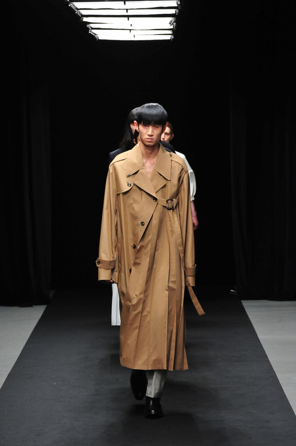 MIKAGE SHIN | Rakuten Fashion Week TOKYO