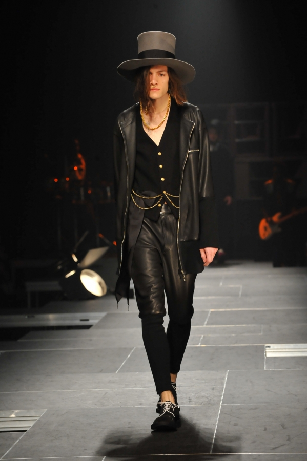 TAKEO KIKUCHI | Rakuten Fashion Week TOKYO